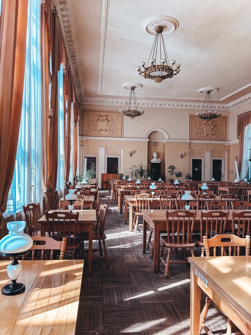 Библиотека оказывает услуги межбиблиотечного абонемента и электронной доставки документов