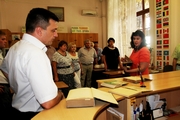 Экскурсию проводит директор библиотеки Гончарова В.В.